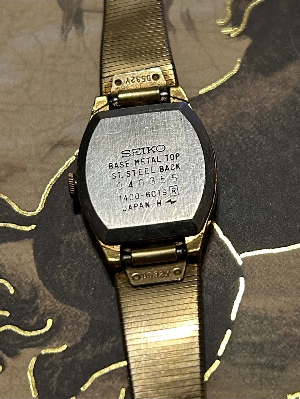 Vintage SEIKO Slim gold Watch